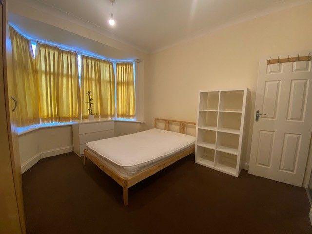 Room for rent in Kingsbury, Greater London