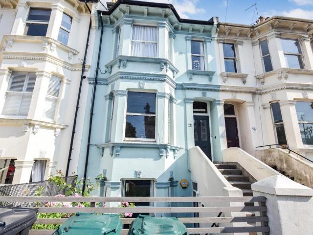 Apartment for rent in Round Hill, Brighton