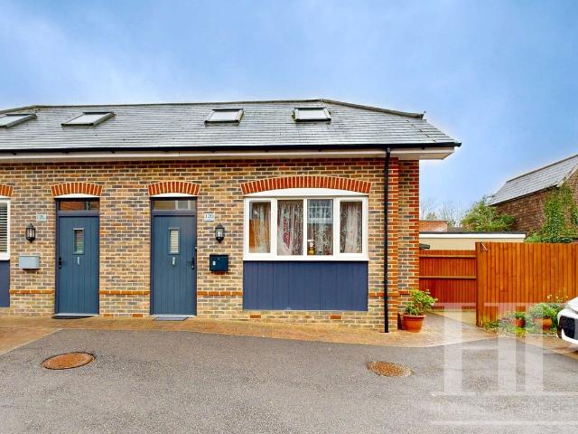 House for rent in West Green, Crawley