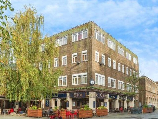 House for sale in New Town, Horsham