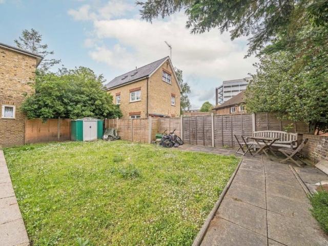 Apartment for rent in Surbiton, Greater London