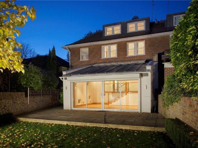 House for rent in St. John's Wood, Greater London