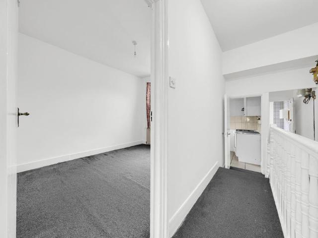 Apartment for rent in London Borough of Newham, Greater London