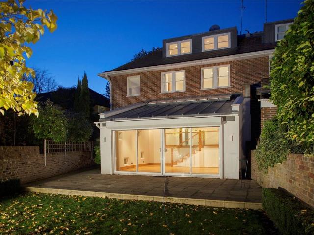 House for rent in City of Westminster, Greater London