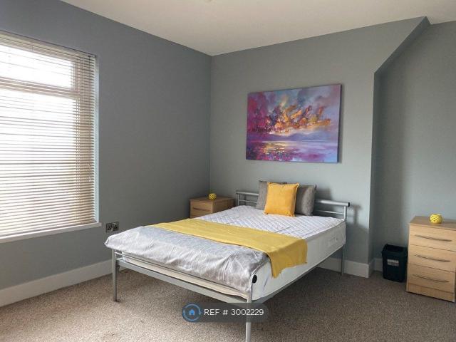 Room for rent in Nangreaves, Wales