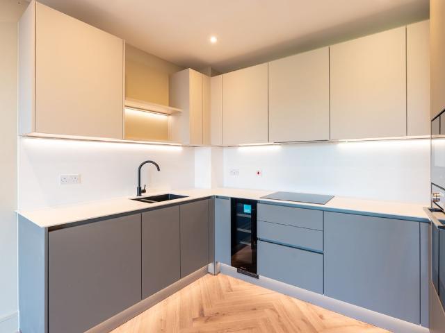 Apartment for rent in Springfield Village, Greater London