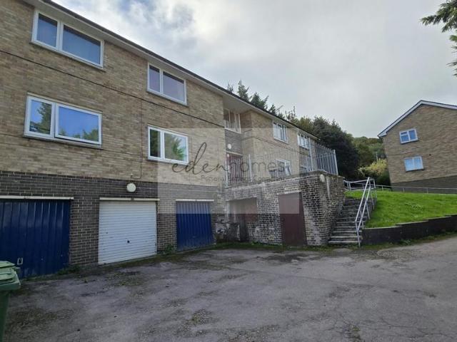 Apartment for rent in Cam, Stroud