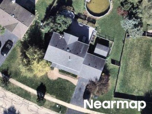 House for sale in Lake in the Hills, McHenry County