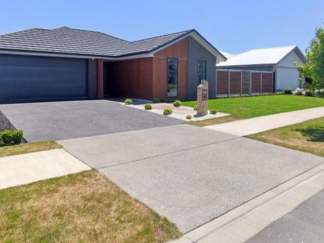 House for rent in Farnham, Blenheim