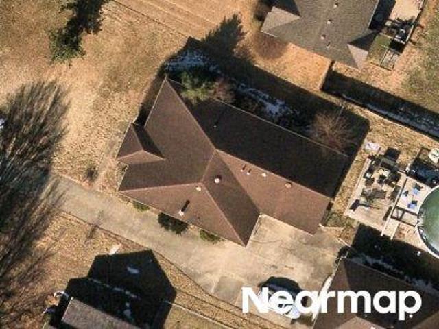 Property for sale in Zoneton, Pioneer Village