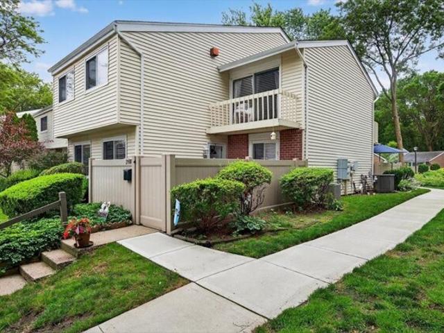 Condo for sale in Holbrook