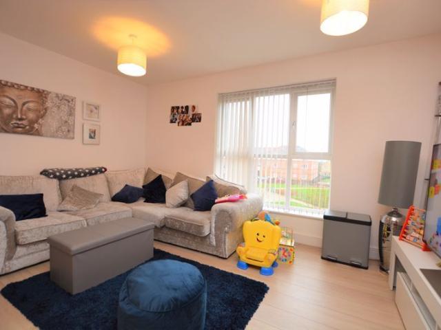 Apartment for rent in Stanwell, Spelthorne