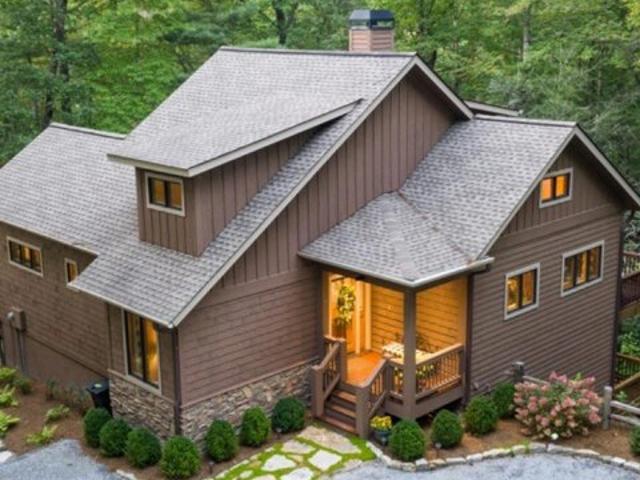 House for sale in Sapphire