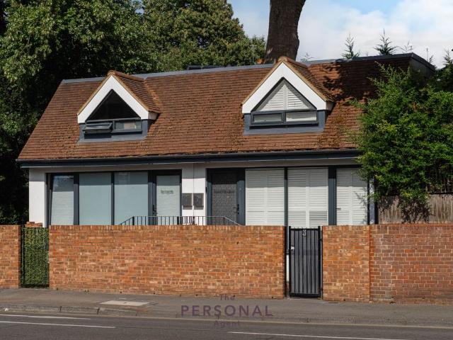 Apartment for rent in Stoneleigh, Ewell