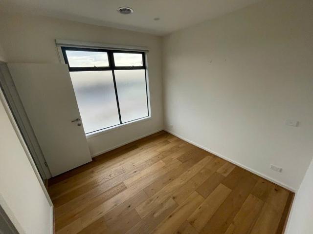 Room for rent in Camerons Creek, Victoria