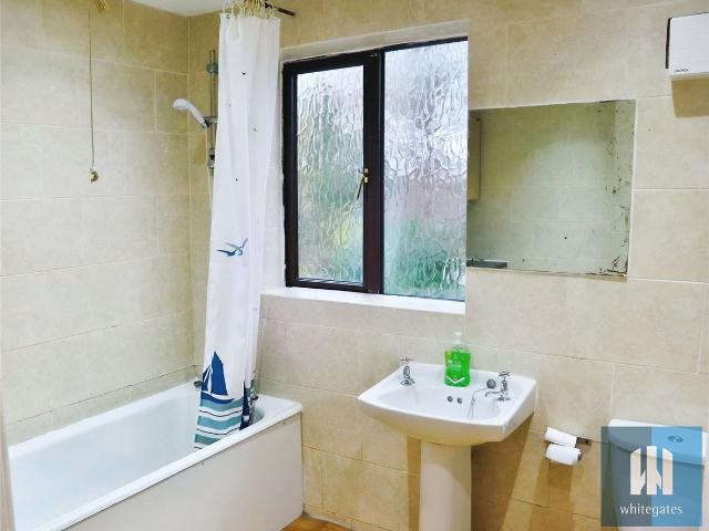 House for rent in Kirklees, Springwood