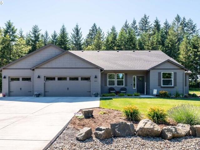House for sale in Oregonia