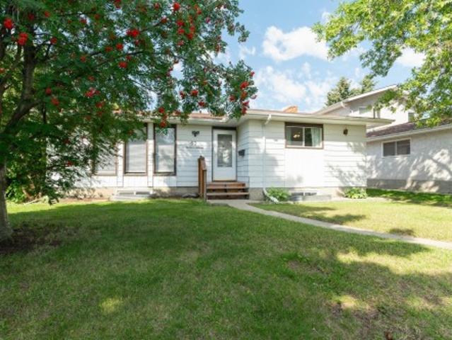 House for sale in Spruce Grove, Alberta