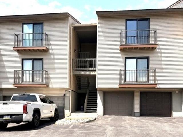Condo for sale in Glen Gardner, New Jersey