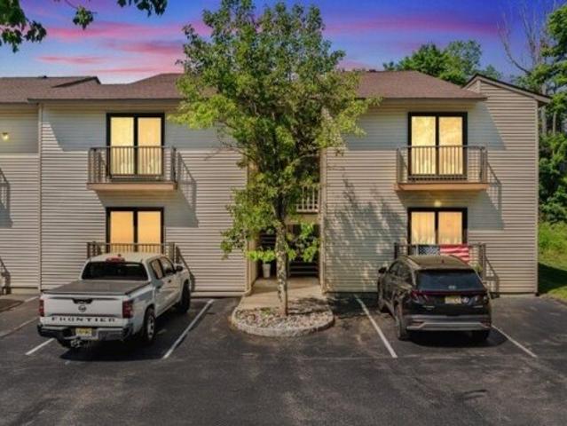 Condo for sale in Glen Gardner, New Jersey
