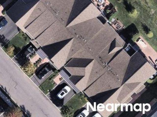 Property for sale in Country Pointe at Plainview, Old Bethpage