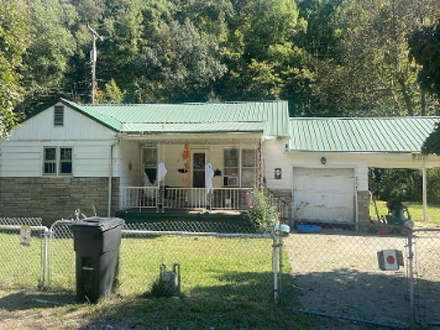 House for sale in Coal Valley, Logan County