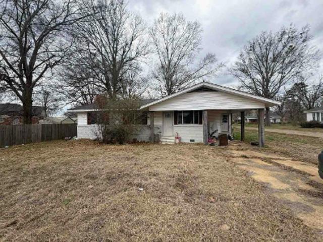 House for sale in Walnut Grove, Mississippi