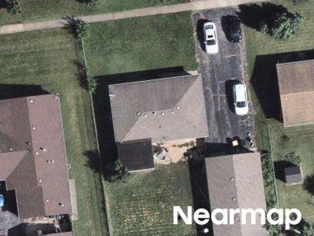 House for sale in North Aurora, Illinois