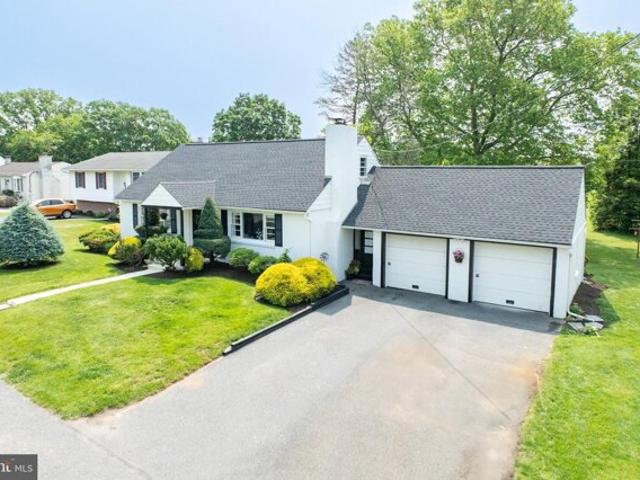 House for sale in Honey Brook