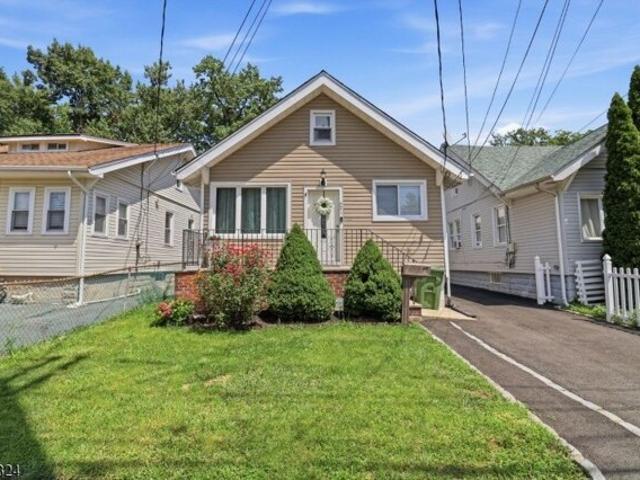 House for sale in Roselle, New Jersey