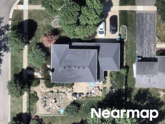 House for sale in Gurnee, Illinois