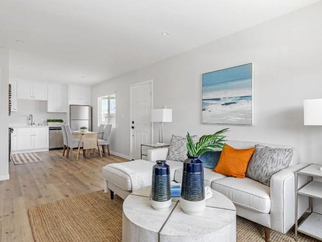 Apartment for rent in Redondo Beach, California