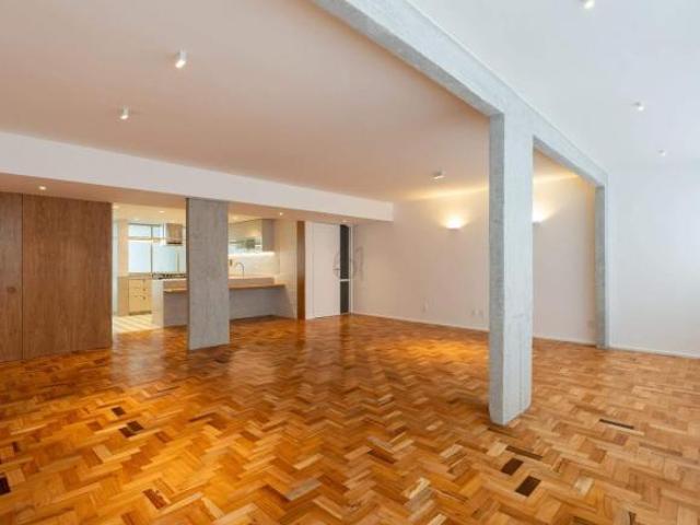 Apartamento venda em Região Geográfica Imediata do Distrito Federal, Região Integrada de Desenvolvimento do Distrito Federal e Entorno
