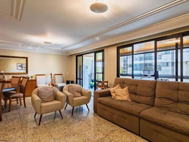 Apartamento venda em Região Geográfica Imediata do Distrito Federal, Região Integrada de Desenvolvimento do Distrito Federal e Entorno