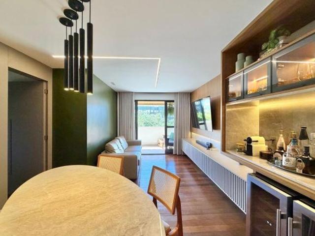Apartamento venda em SQN 111, Plano Piloto
