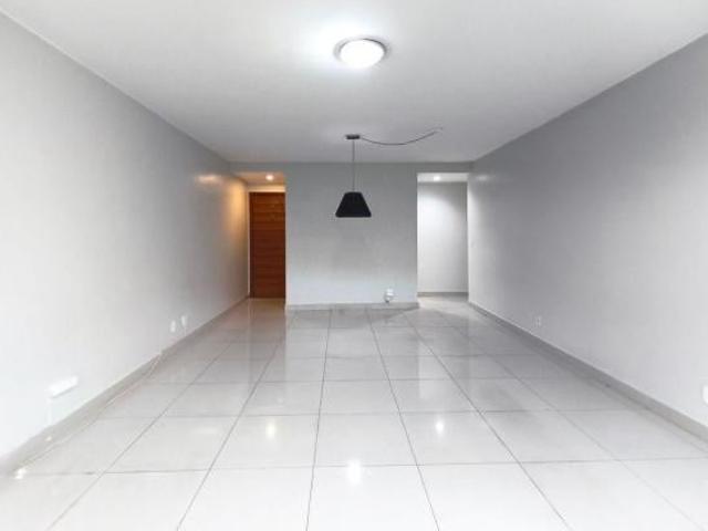 Apartamento venda em Região Geográfica Imediata do Distrito Federal, Região Integrada de Desenvolvimento do Distrito Federal e Entorno