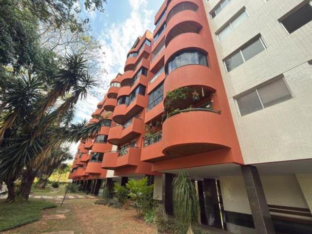 Apartamento venda em SQN 215, Plano Piloto