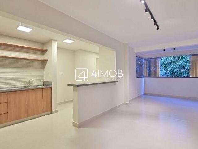Apartamento venda em Região Geográfica Imediata do Distrito Federal, Região Integrada de Desenvolvimento do Distrito Federal e Entorno