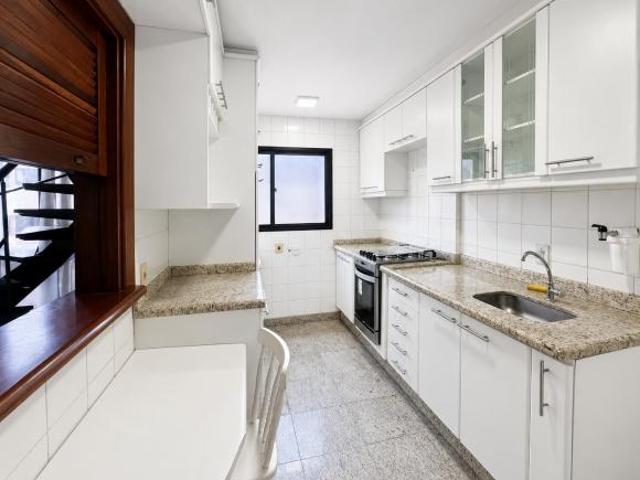 Apartamento venda em SQN 303, Plano Piloto
