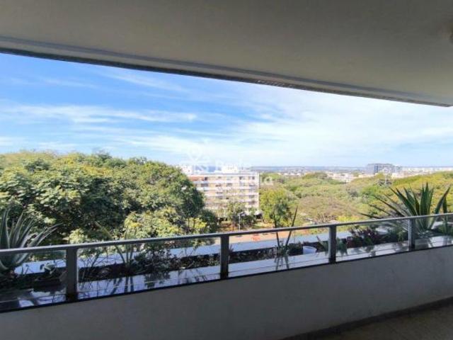 Apartamento venda em SQN 305, Plano Piloto