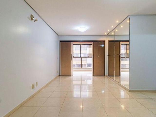 Apartamento venda em Região Geográfica Imediata do Distrito Federal, Região Integrada de Desenvolvimento do Distrito Federal e Entorno