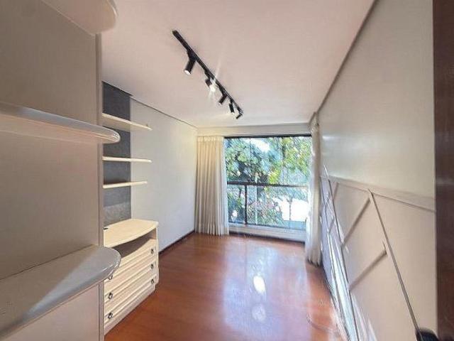 Apartamento venda em Região Geográfica Imediata do Distrito Federal, Região Integrada de Desenvolvimento do Distrito Federal e Entorno