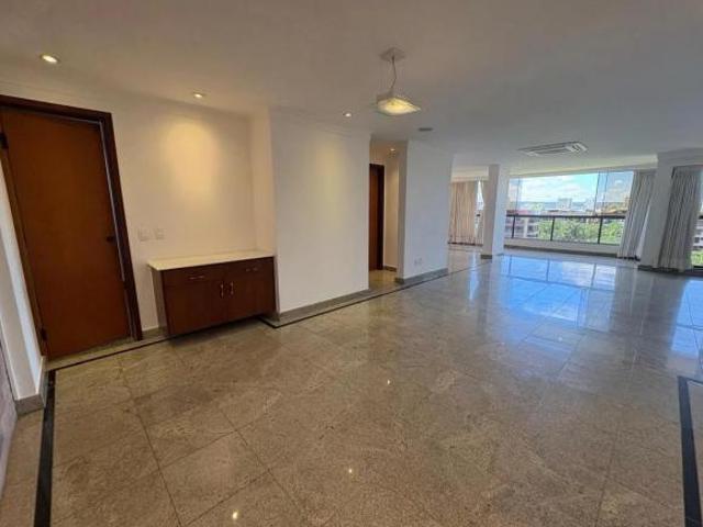 Apartamento venda em Região Geográfica Imediata do Distrito Federal, Região Integrada de Desenvolvimento do Distrito Federal e Entorno