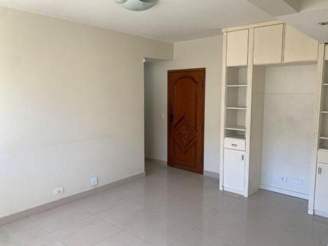 Apartamento venda em Região Geográfica Imediata do Distrito Federal, Região Integrada de Desenvolvimento do Distrito Federal e Entorno