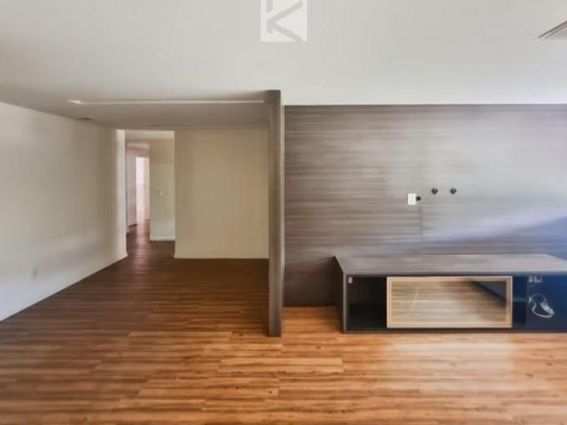 Apartamento venda em Região Geográfica Imediata do Distrito Federal, Região Integrada de Desenvolvimento do Distrito Federal e Entorno