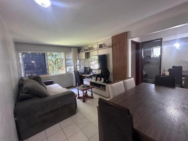 Apartamento venda em Região Geográfica Imediata do Distrito Federal, Região Integrada de Desenvolvimento do Distrito Federal e Entorno