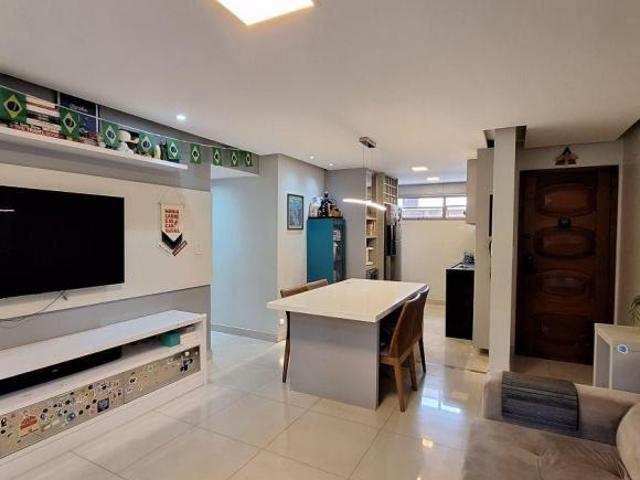 Apartamento venda em Região Geográfica Imediata do Distrito Federal, Região Integrada de Desenvolvimento do Distrito Federal e Entorno