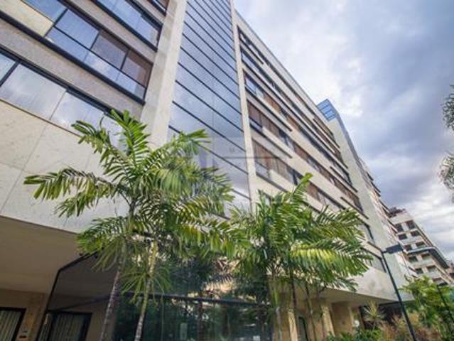 Apartamento venda em Região Geográfica Imediata do Distrito Federal, Região Integrada de Desenvolvimento do Distrito Federal e Entorno