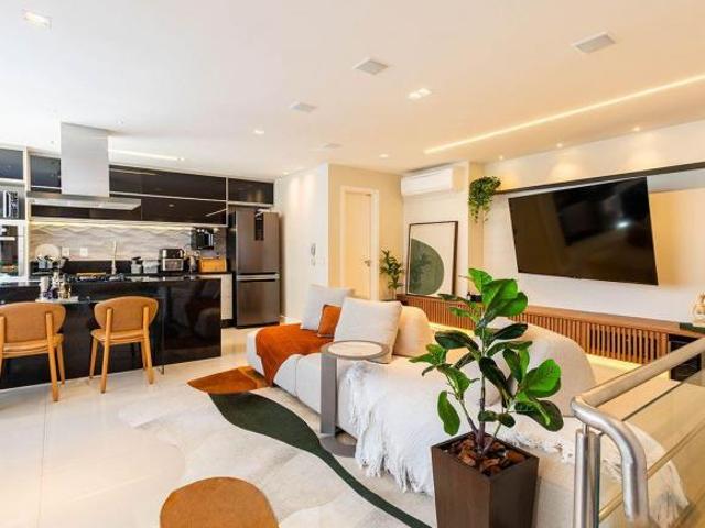 Apartamento venda em Região Geográfica Imediata do Distrito Federal, Região Integrada de Desenvolvimento do Distrito Federal e Entorno