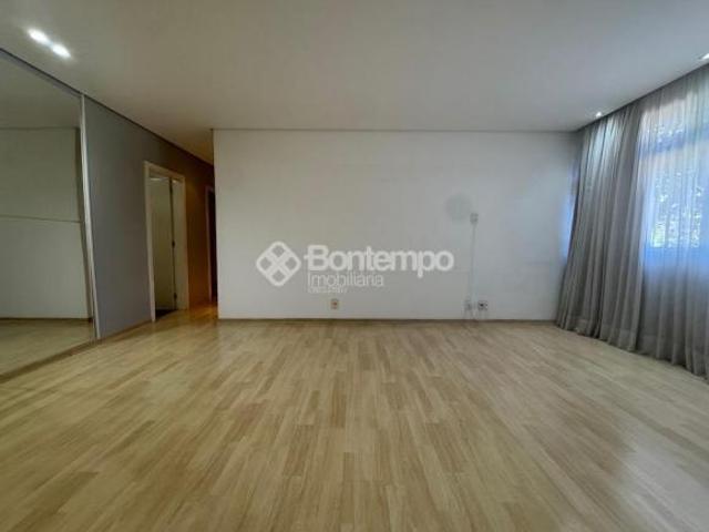 Apartamento venda em Região Geográfica Imediata do Distrito Federal, Região Integrada de Desenvolvimento do Distrito Federal e Entorno